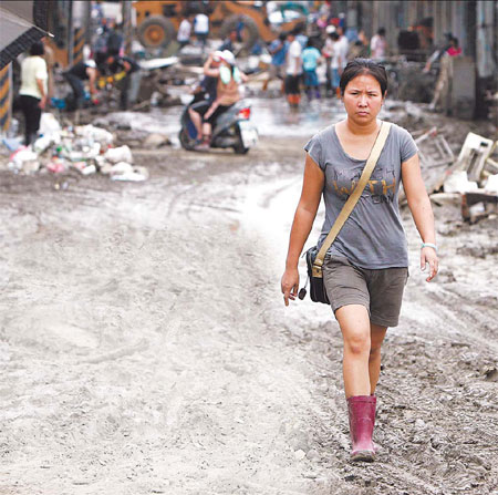 Surviving in extreme conditions after typhoon