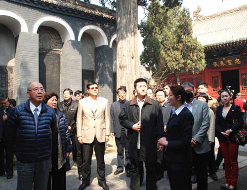 連戰(zhàn)會見“兩岸岳飛廟締結(jié)友好聯(lián)盟”大陸聯(lián)合參訪團(tuán)
