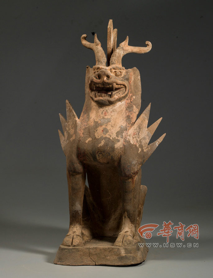 Colored pottery camel unearthed from Tang Dynasty tomb