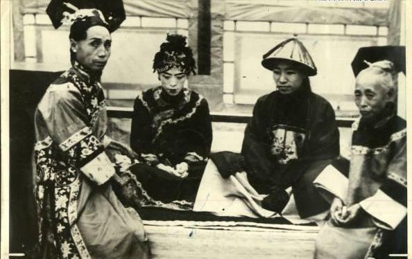 Historical photos show wedding during Qing Dynasty