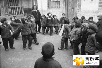 成長：回顧共和國兒童節(jié)慶祝方式