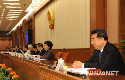 十一屆全國人大常委會第十三次會議在京舉行