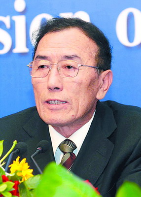 人大代表向巴平措：像愛護眼睛一樣愛護民族團結