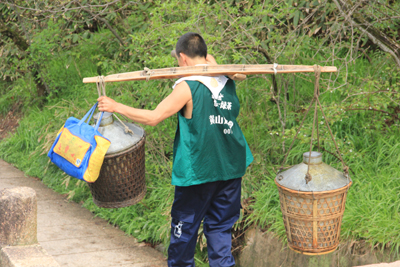 五·一 向勞動者致敬