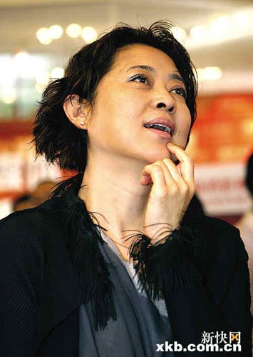 倪萍回應網(wǎng)上質(zhì)疑：相信投反對票的人也愛國