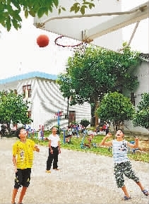 “每天都會(huì)回家住”——走進(jìn)長沙縣榔梨街道