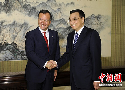 李克強(qiáng)會(huì)見(jiàn)意大利外長(zhǎng)