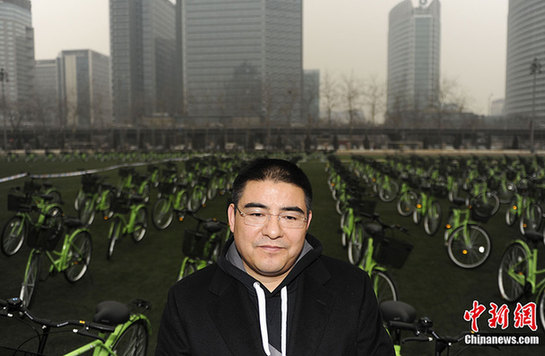 濮存昕陳光標倡導自行車出行