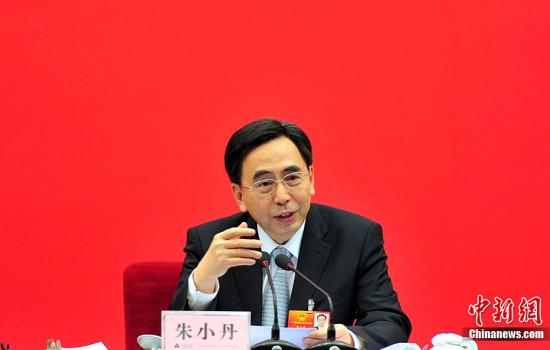 兩會(huì)看點(diǎn)：部長(zhǎng)公開(kāi)道歉 多地新省長(zhǎng)亮相回應(yīng)熱點(diǎn)