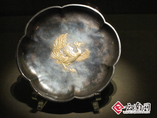 百名記者參觀何家村唐代窯藏 展品引游人驚嘆