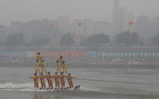 中美澳藝術滑水賽拉開序幕 美澳精彩創(chuàng)意引爆全場