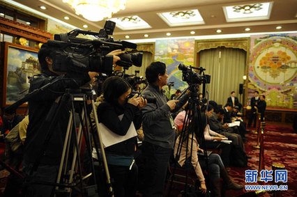 “長(zhǎng)槍短炮”盡顯神通