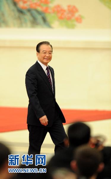 溫家寶總理與中外記者見面