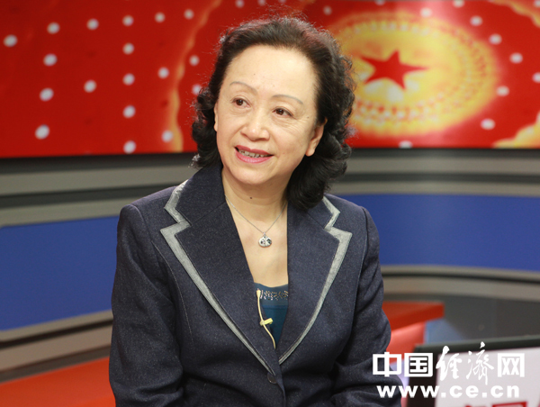 張抗抗：實(shí)體書店是城市文化地標(biāo) 政府應(yīng)扶一把