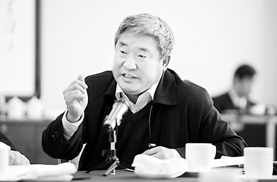 代表委員談提升經(jīng)濟(jì)發(fā)展質(zhì)量:低效投資是中國經(jīng)濟(jì)最大水分