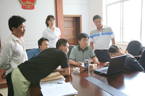 把矛盾化解在訴訟中——云南紅河中院調(diào)解千畝土地承包糾紛案紀(jì)實(shí)