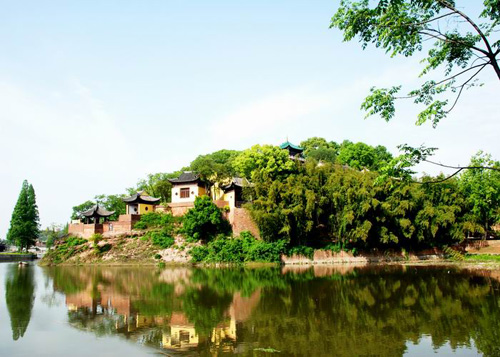 東坡赤壁：千古風(fēng)流景如畫(huà)