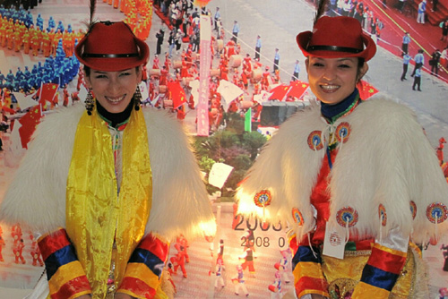 穿梭國(guó)際旅交會(huì) 玩遍地球村