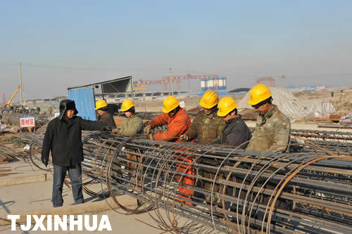 津秦客專、京津城際延長(zhǎng)線冬季施工熱火朝天