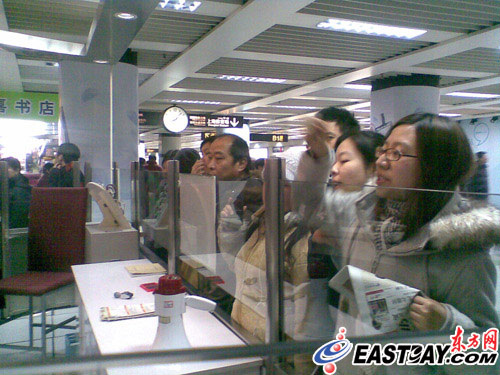 上海地鐵1號(hào)線今早兩車碰撞全線停運(yùn)