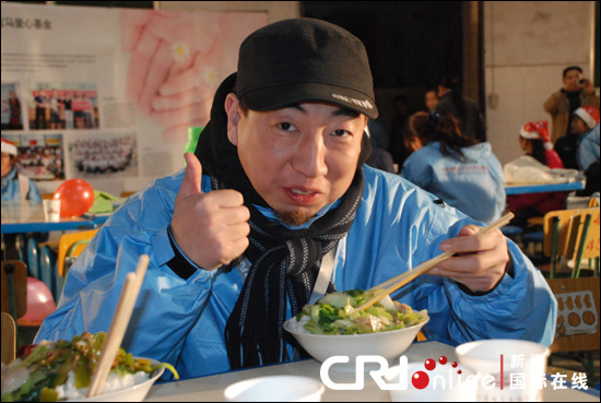 志愿者在山里學校的晚餐(組圖)