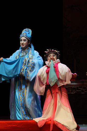 臺灣歌仔戲元宵夜泉州精彩上演（圖）