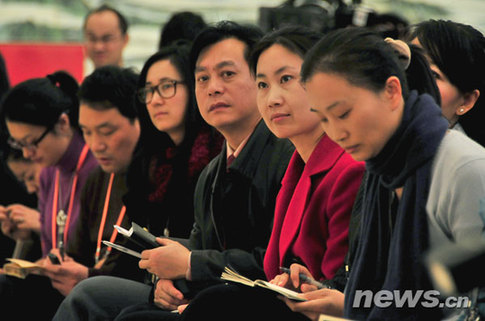 百家媒體云集政協首場新聞發布會