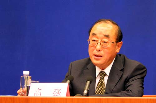 高強回應突擊花錢2萬億誤解：結轉下年使用