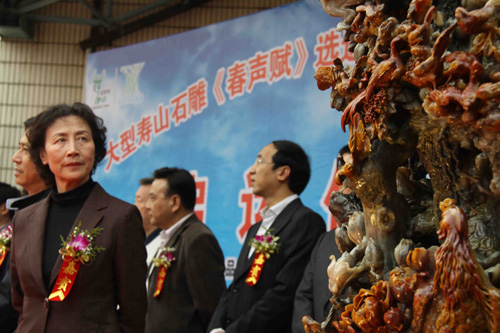 世界最大壽山石雕《春聲賦》赴滬亮相世博會（圖）