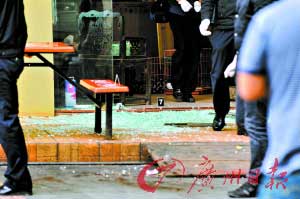 廣東佛山發(fā)生槍戰(zhàn)事件 百余人員用長刀互相砍殺