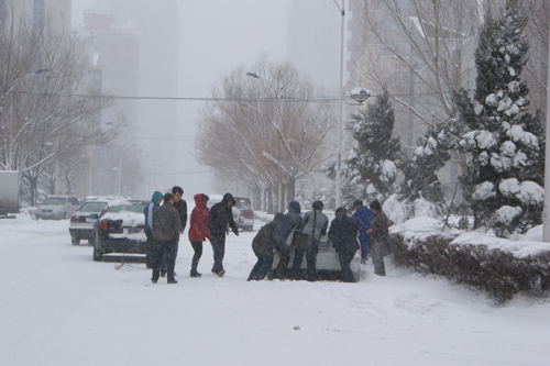 哈爾濱突遇40年罕見大雪