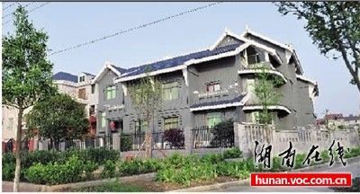 湖南現官員豪宅街 縣人大副主任豪宅價值500萬(圖)