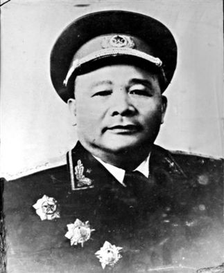 毛新宇等70名開國(guó)元?jiǎng)缀蟠鷮⒏昂本拺验_國(guó)大將