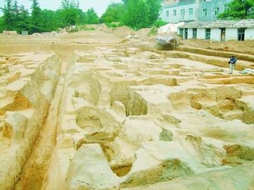 洛陽(yáng)發(fā)現(xiàn)大型西周洛邑祭祀遺址 有灰坑90座