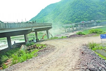 浙江常山橋梁完工不到10年開裂 曾被評優良工程