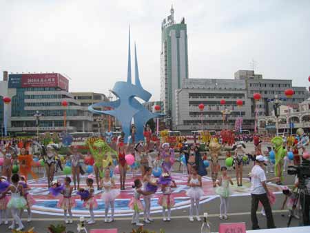 鴨綠江國際旅游節在遼開幕
