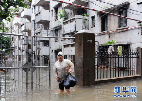 海口：持續(xù)降雨造成嚴(yán)重內(nèi)澇(圖)