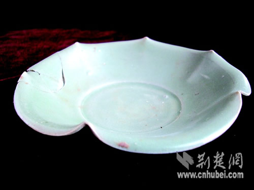 江夏區(qū)發(fā)現(xiàn)北宋夫妻并穴墓 出土文物20余件
