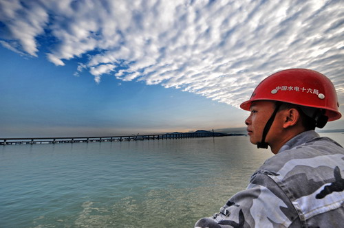 平潭海峽大橋通車　結束輪渡進出海島歷史