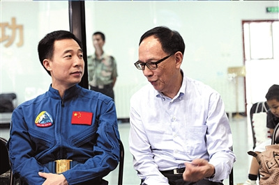 主創(chuàng)揭秘國家形象片：800個抓拍畫面講述真實中國