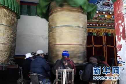 玉樹(shù)地震一周年祭