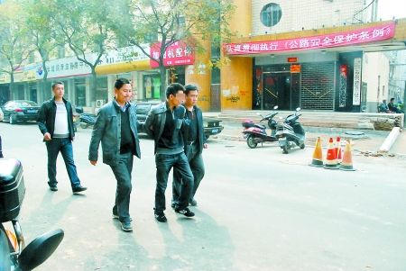 陜西秦公六號(hào)大墓盜擾案６名嫌疑人三門(mén)峽落網(wǎng)