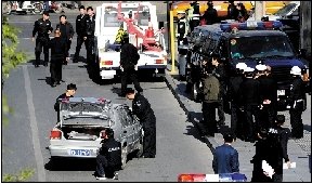 北京西單捷達(dá)連撞9名行人續(xù)：司機(jī)被控故意撞人