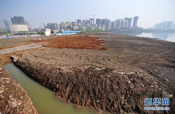 數百湖泊“人間蒸發” 地產商填湖建房觸目驚心