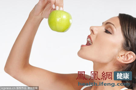 5種食物上床前千萬(wàn)不能吃(組圖)