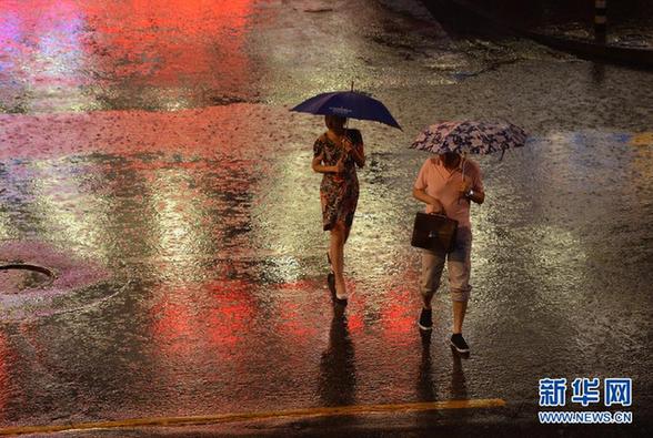 北京發布暴雨藍色預警 31日部分地區仍有大到暴雨