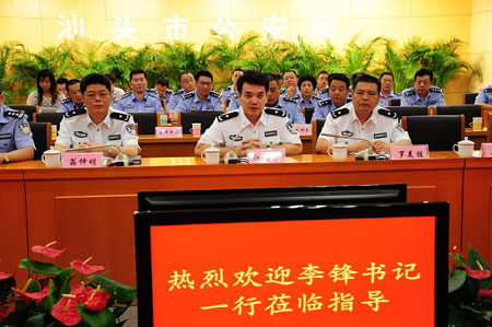 汕頭市公安部門強(qiáng)力打擊制假售假行為