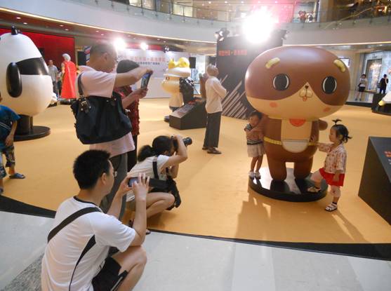 “香港原創漫畫人物巡禮”在杭州萬象城展出
