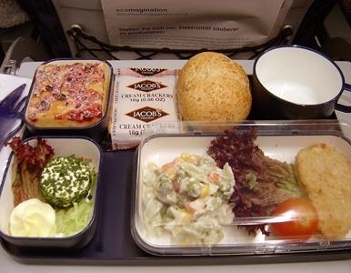 飛機(jī)餐也美味 實(shí)拍各國(guó)航空公司美味飛機(jī)餐