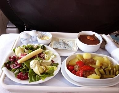 飛機(jī)餐也美味 實(shí)拍各國(guó)航空公司美味飛機(jī)餐